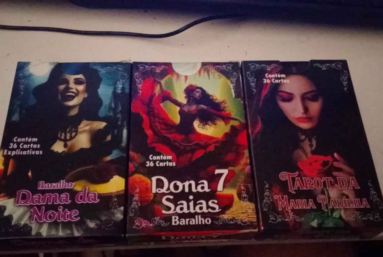 Baralhos e tarot Baralhos e tarot
