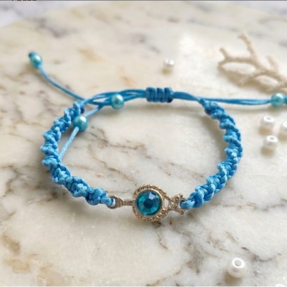 Pulseira de Proteção de Iemanjá – Azul com Pingentes de Concha e Chave Pulseira de Proteção de Iemanjá – Azul com Pingentes de Concha e Chave