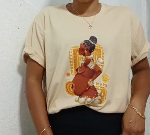 Camiseta bege Oxum Camiseta bege Oxum