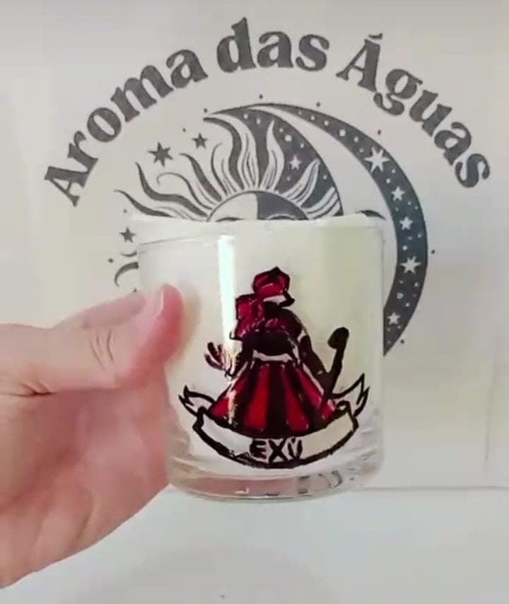 Copo de vidro desenhado e envernizado exú Copo de vidro desenhado e envernizado exú