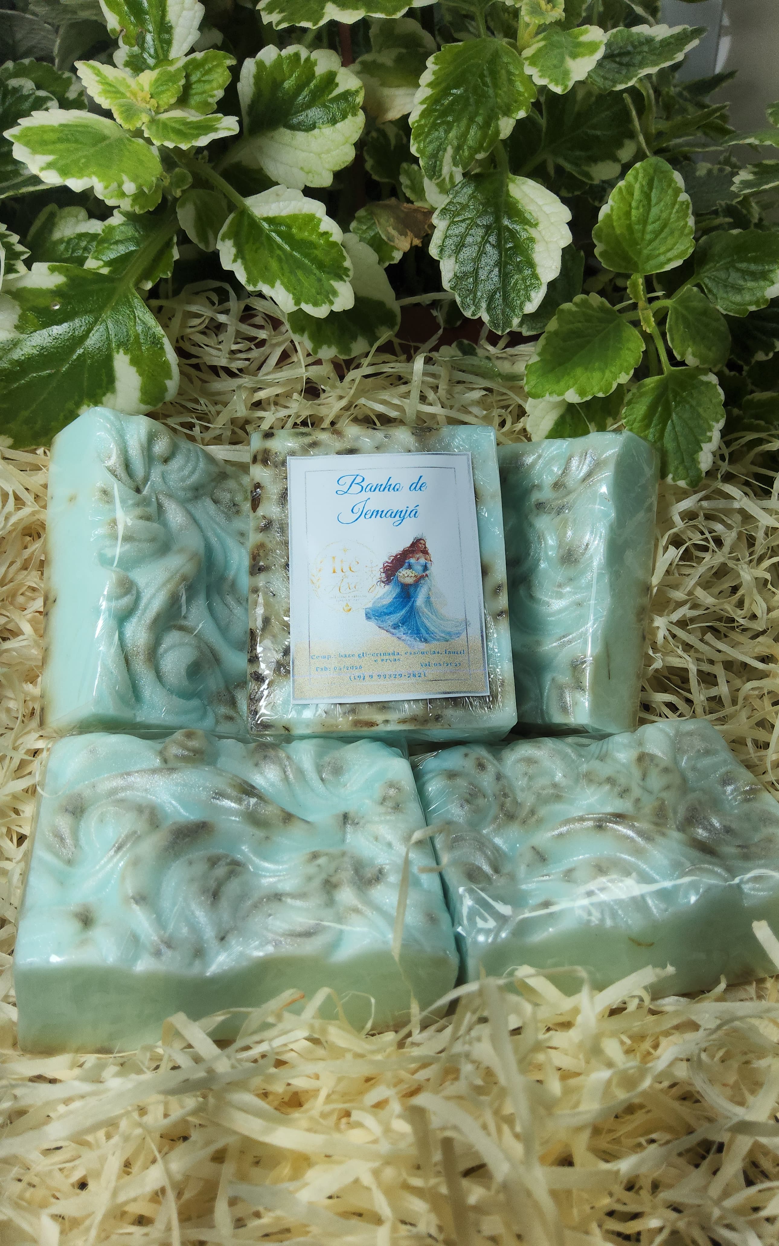 SPA DE IEMANJÁ COM BODY SPLASH DE 110 ML SPA DE IEMANJÁ COM BODY SPLASH DE 110 ML