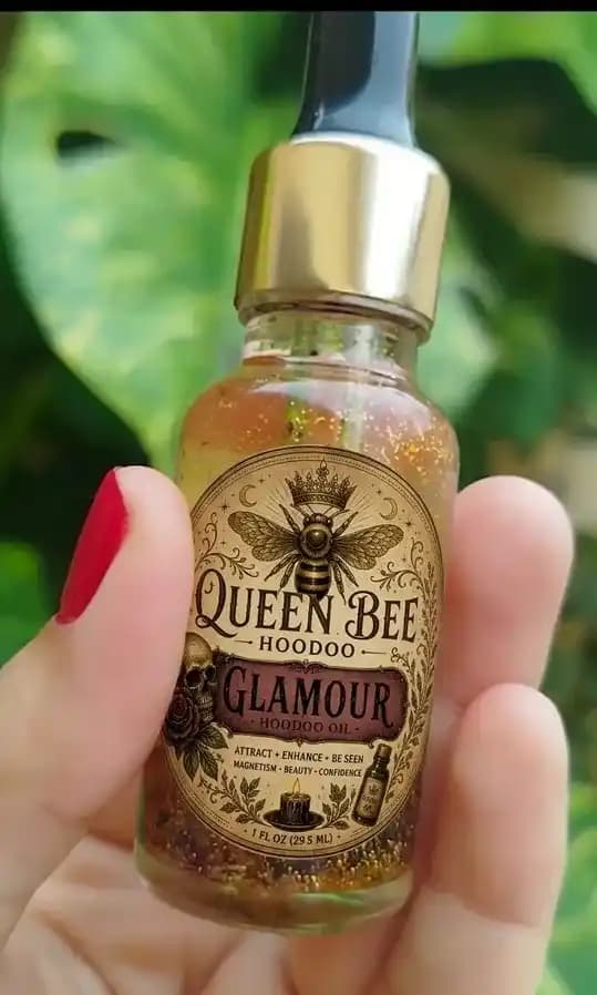 Glamour Oil Queen Bee 20ml - Óleo para Glamour, Atração, Magnetismo e Sensualidade 20ml Glamour Oil Queen Bee 20ml - Óleo para Glamour, Atração, Magnetismo e Sensualidade 20ml
