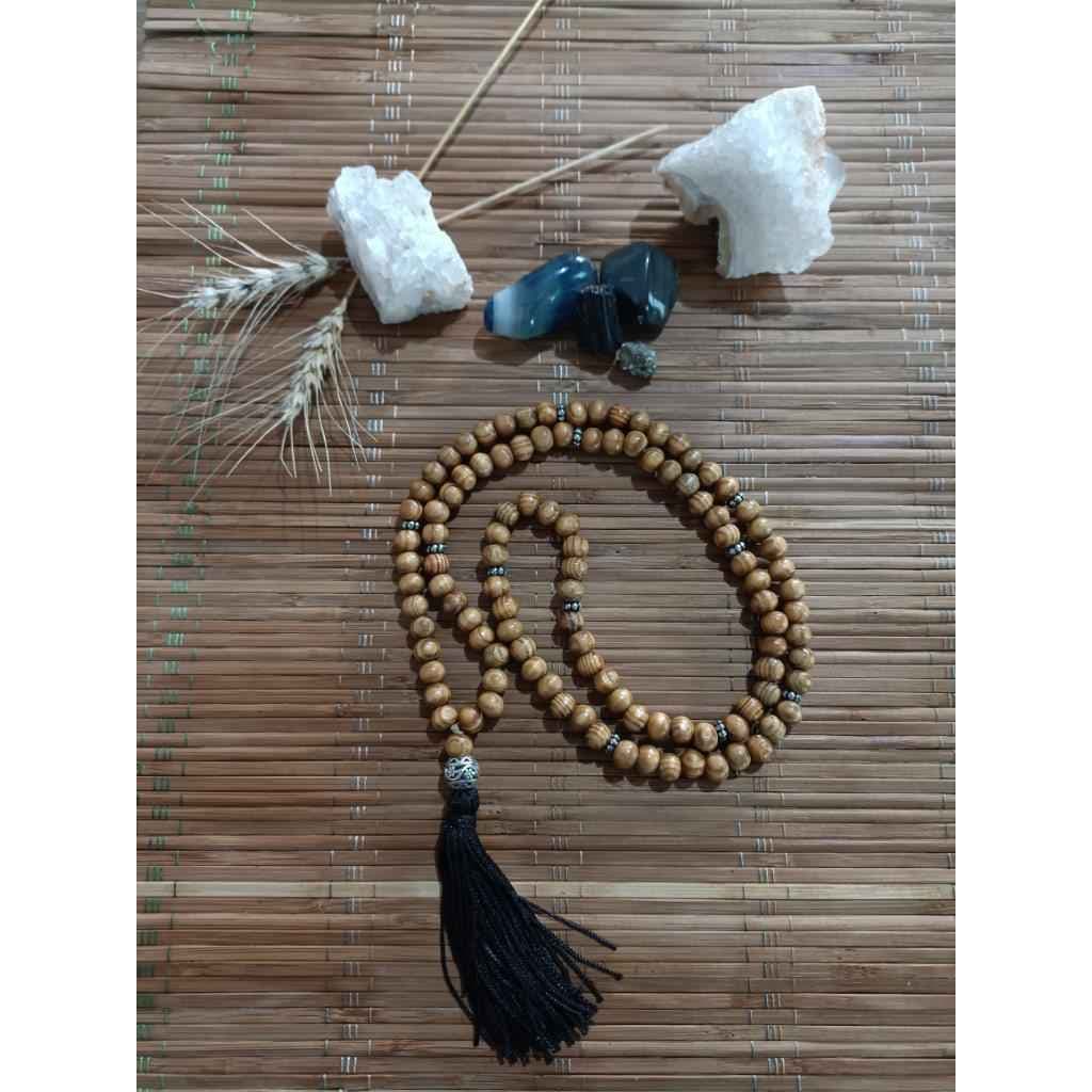 Japamala de madeira de Sândalo rajada natural Artesanal 108 contas Japamala de madeira de Sândalo rajada natural Artesanal 108 contas