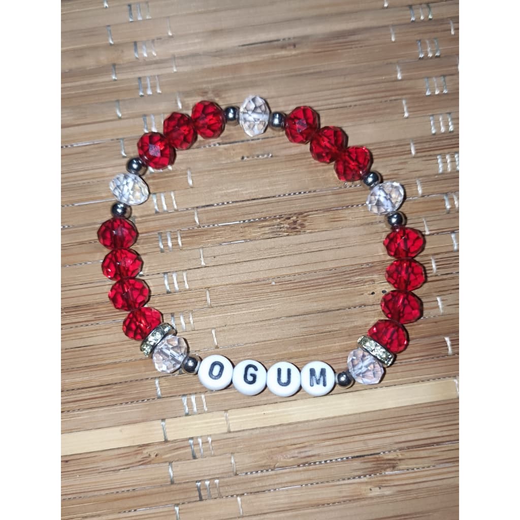 Pulseira de Proteção Artesanal de Ogum com Contas Vermelhas e Cristalinas Pulseira de Proteção Artesanal de Ogum com Contas Vermelhas e Cristalinas