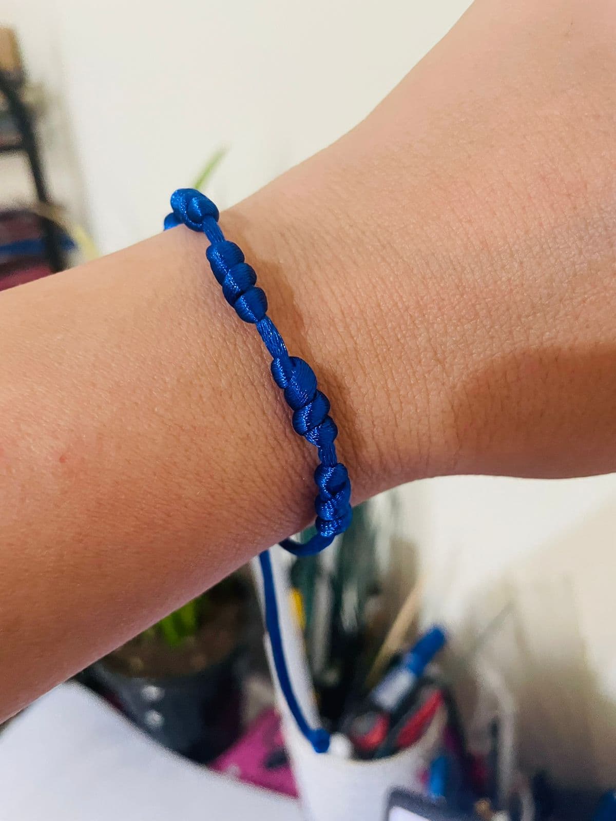 Pulseira Azul 7 Nós Kabbalah Fio de Cetim Ajustável para Pulso Esquerdo Energia Vital Proteção Pulseira Azul 7 Nós Kabbalah Fio de Cetim Ajustável para Pulso Esquerdo Energia Vital Proteção