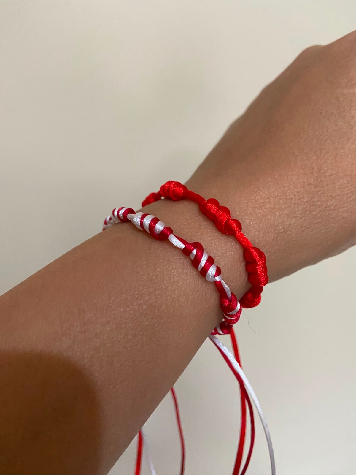 Kit Dupla Proteção Pulseira Vermelha 7 Nós + Pulseira Malandragem 7 Nós Kit Dupla Proteção Pulseira Vermelha 7 Nós + Pulseira Malandragem 7 Nós
