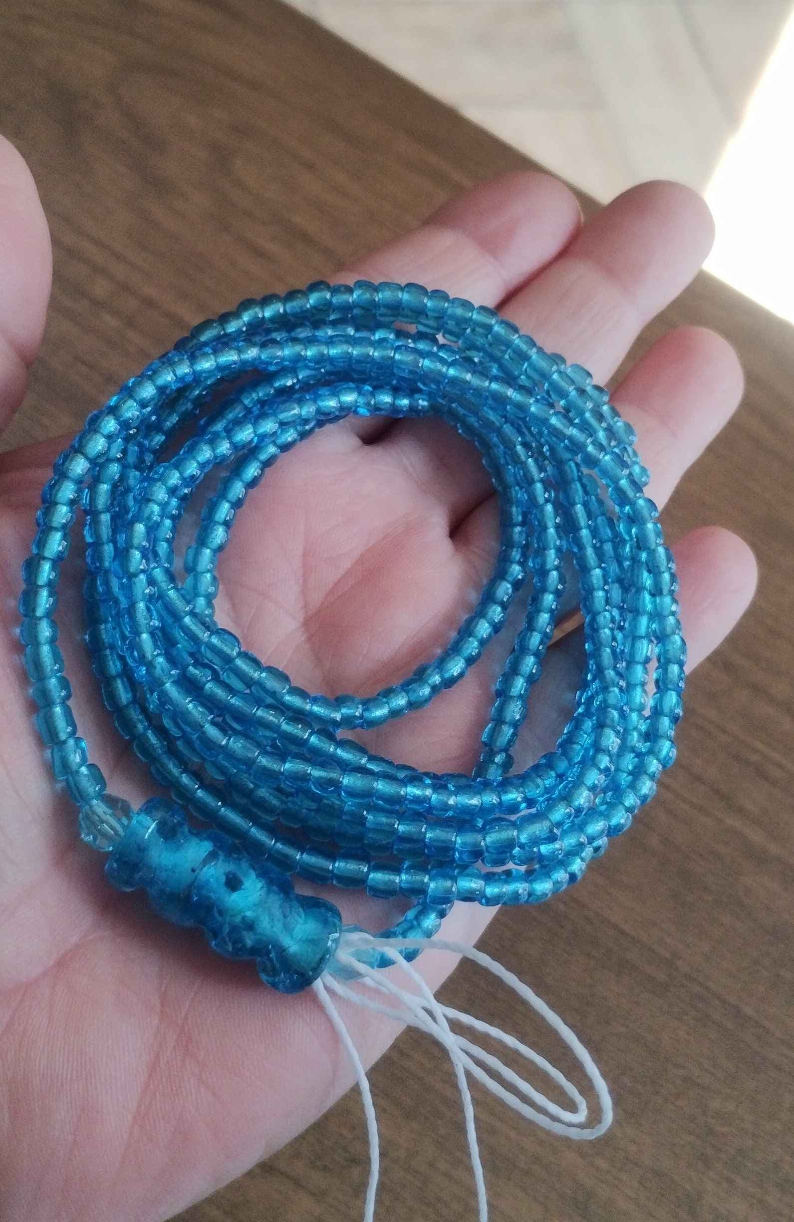 Guia / Fio de Contas na cor Azul Claro - Iemanjá 🌊, Marinheiros ⚓, Erê 🍭 Guia / Fio de Contas na cor Azul Claro - Iemanjá 🌊, Marinheiros ⚓, Erê 🍭