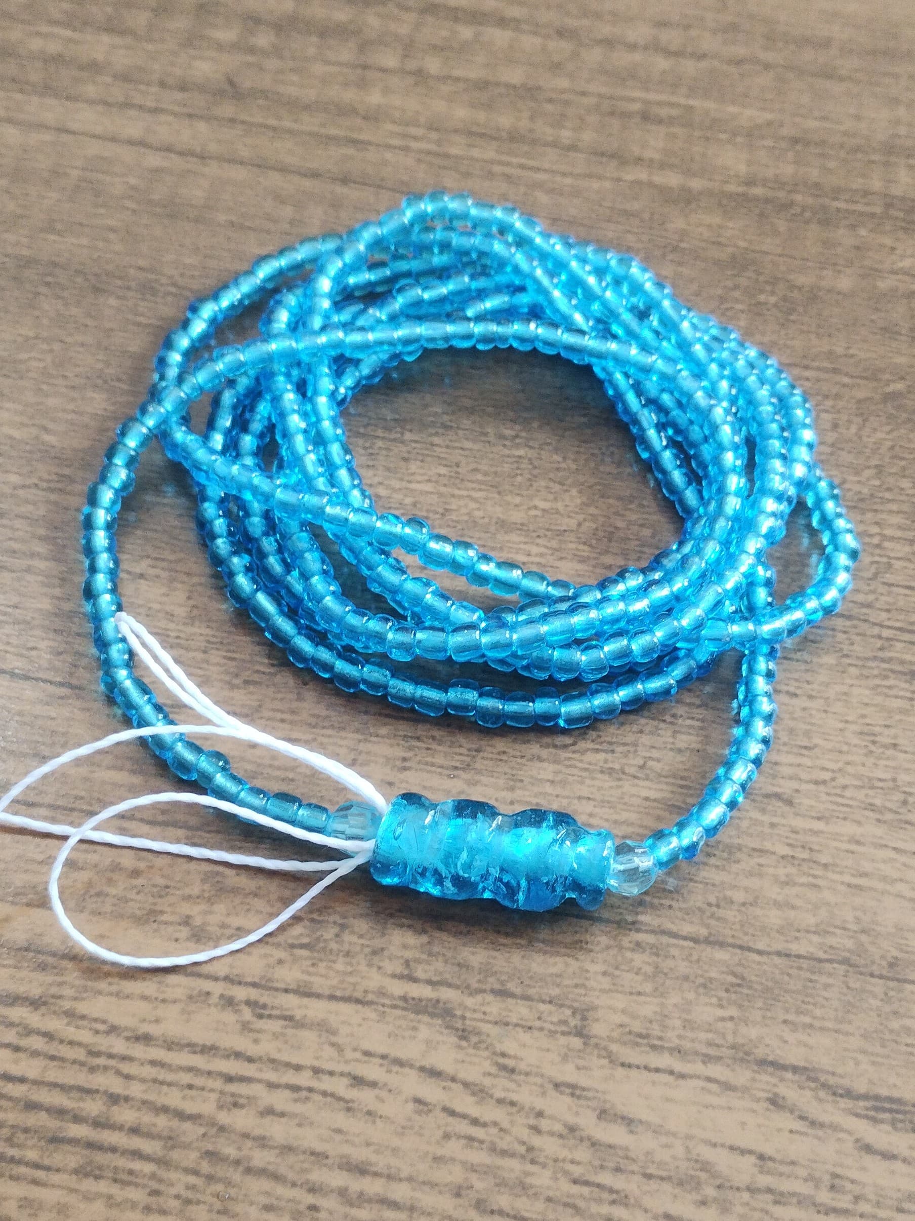 Guia / Fio de Contas na cor Azul Claro - Iemanjá 🌊, Marinheiros ⚓, Erê 🍭 Guia / Fio de Contas na cor Azul Claro - Iemanjá 🌊, Marinheiros ⚓, Erê 🍭