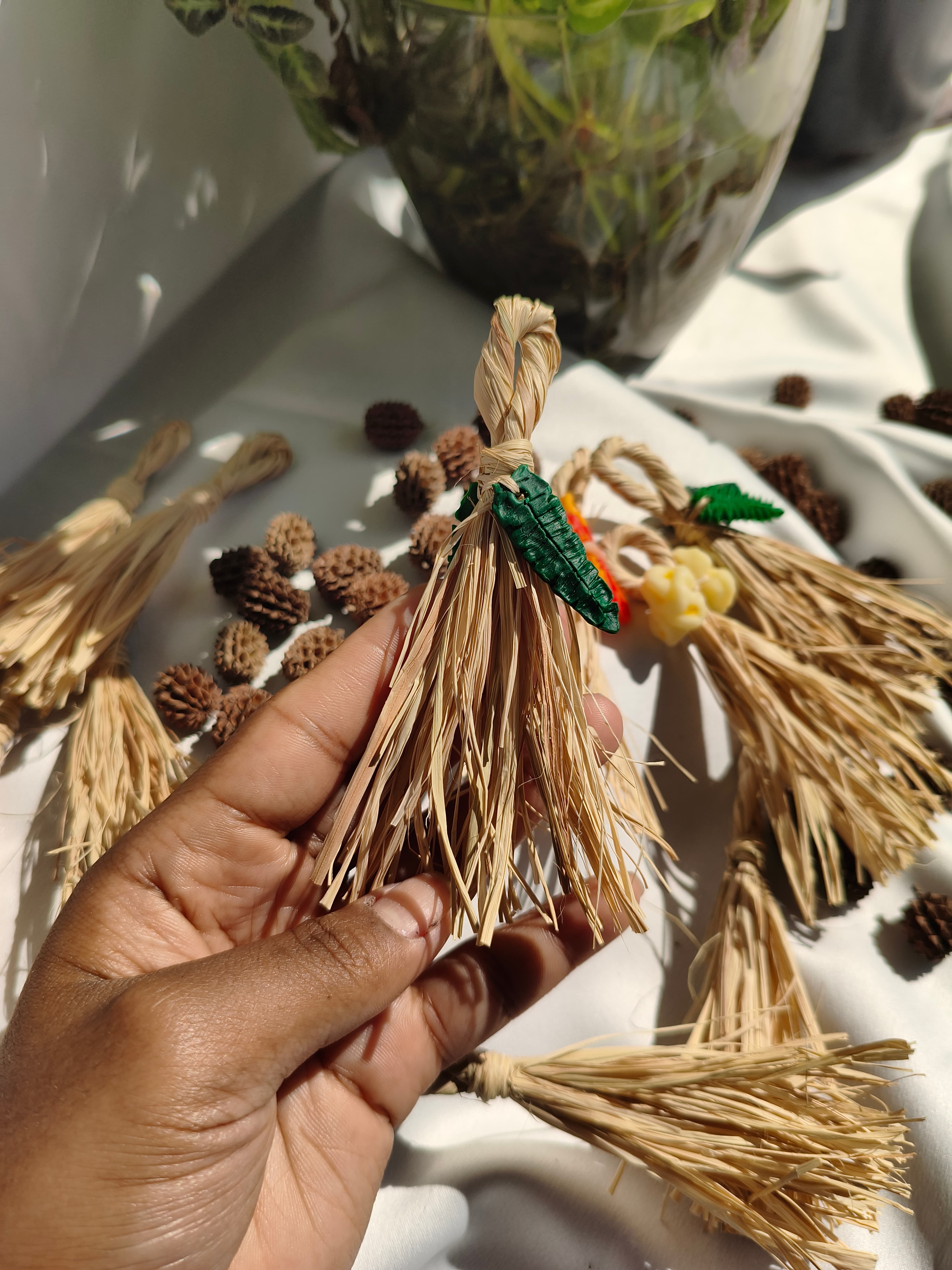 50 Unidades - Lembrancinha em Palha-da-Costa | Mini Patuá Artesanal 50 Unidades - Lembrancinha em Palha-da-Costa | Mini Patuá Artesanal