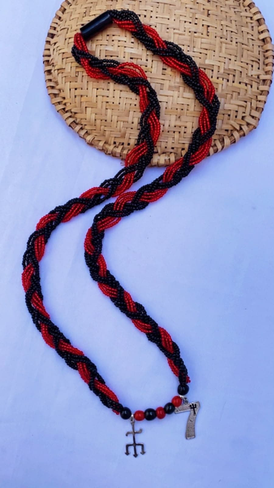 Braja de Exu 7 Encruzilhadas, 7 Catacumbas, Tranca Ruas das 7 Encruzilhadas,7 Covas, Tiriri das 7 Encruzilhadas Braja de Exu 7 Encruzilhadas, 7 Catacumbas, Tranca Ruas das 7 Encruzilhadas,7 Covas, Tiriri das 7 Encruzilhadas