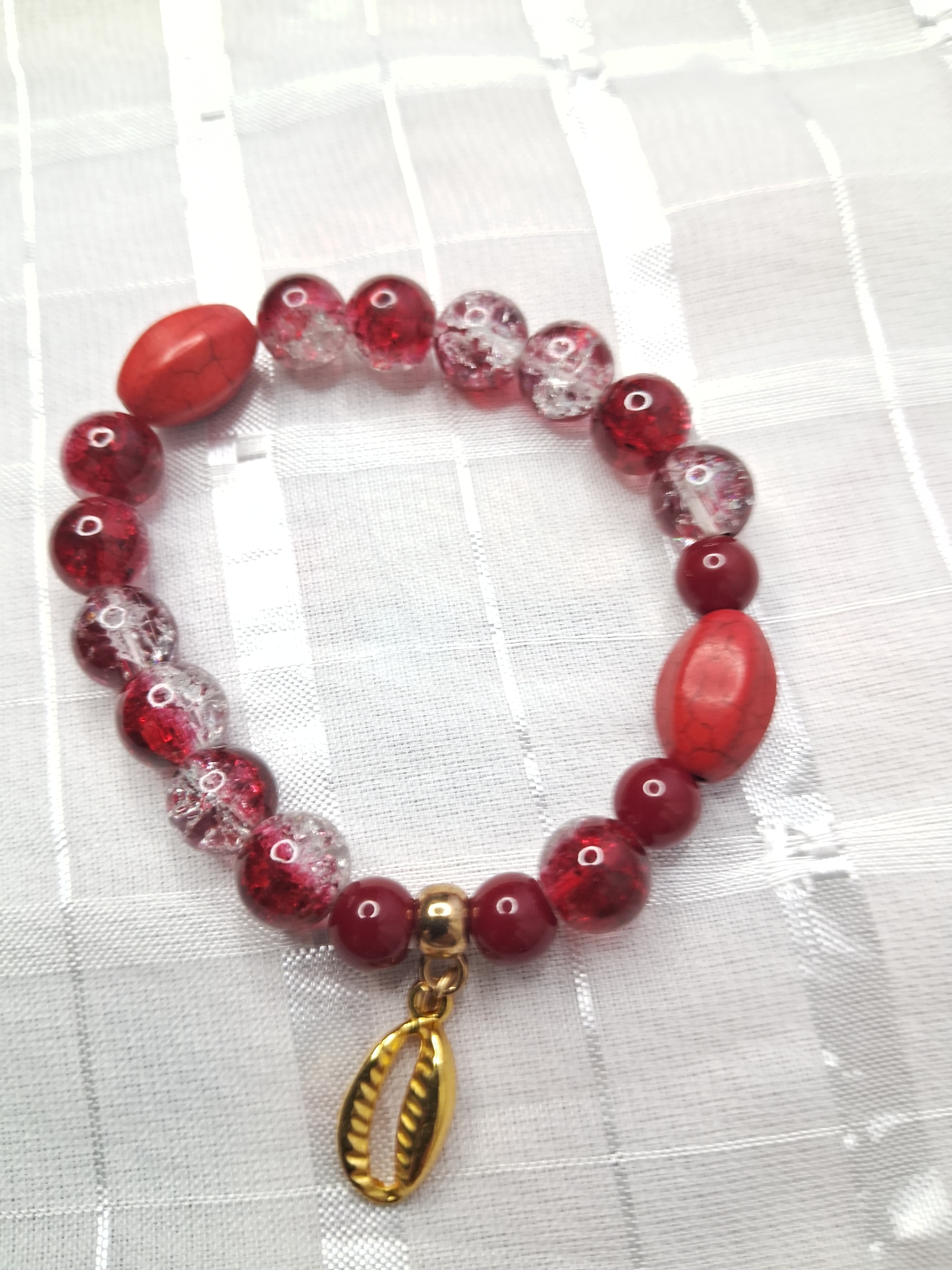 Pulseira Vermelha com Búzio Dourado Pulseira Vermelha com Búzio Dourado