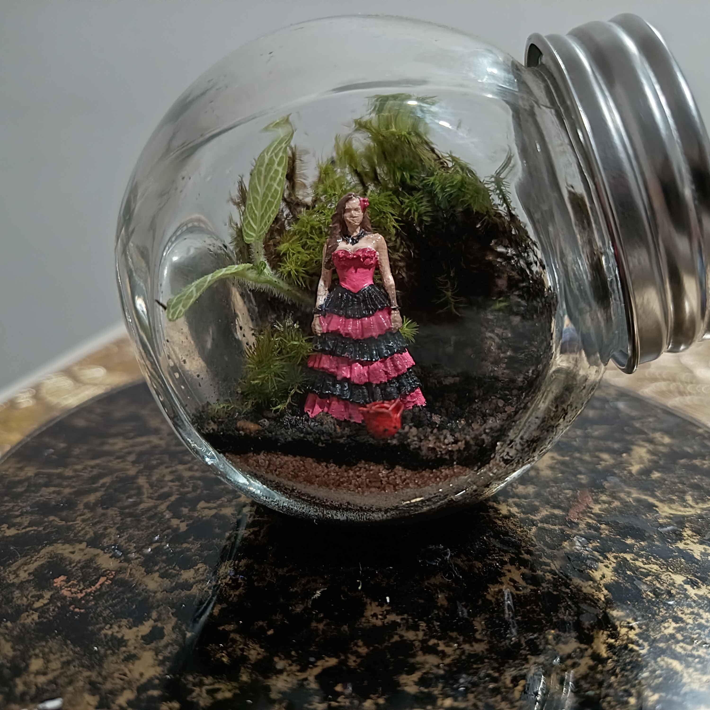 Mini terrário Cigana Menina Moça Mini terrário Cigana Menina Moça