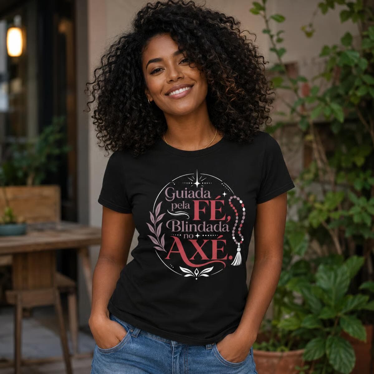 Camiseta: Guiada Pela Fé, Blindada no Axé. Camiseta: Guiada Pela Fé, Blindada no Axé.