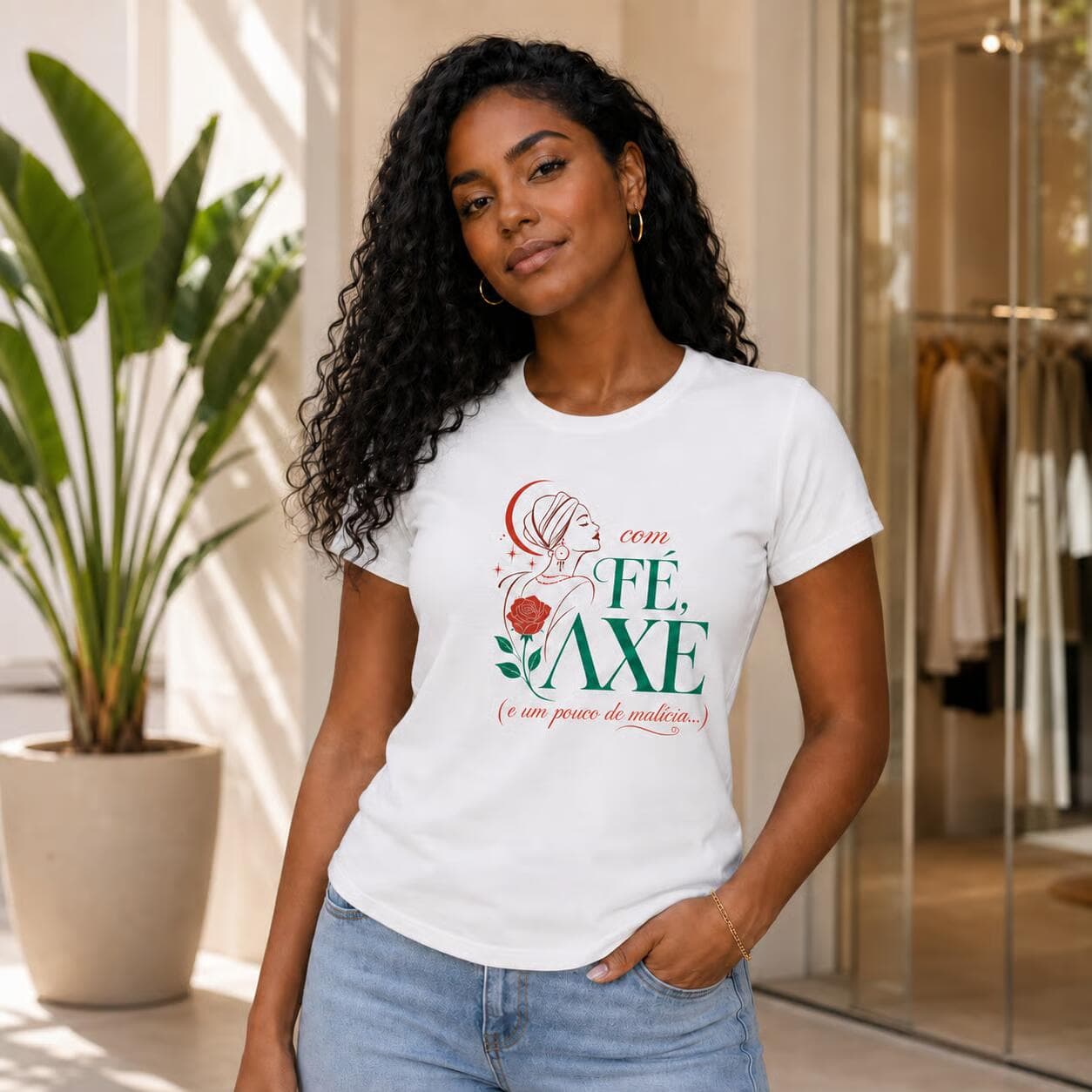 Camiseta: Com Fé, Axé e Um Pouco de Malícia... Camiseta: Com Fé, Axé e Um Pouco de Malícia...