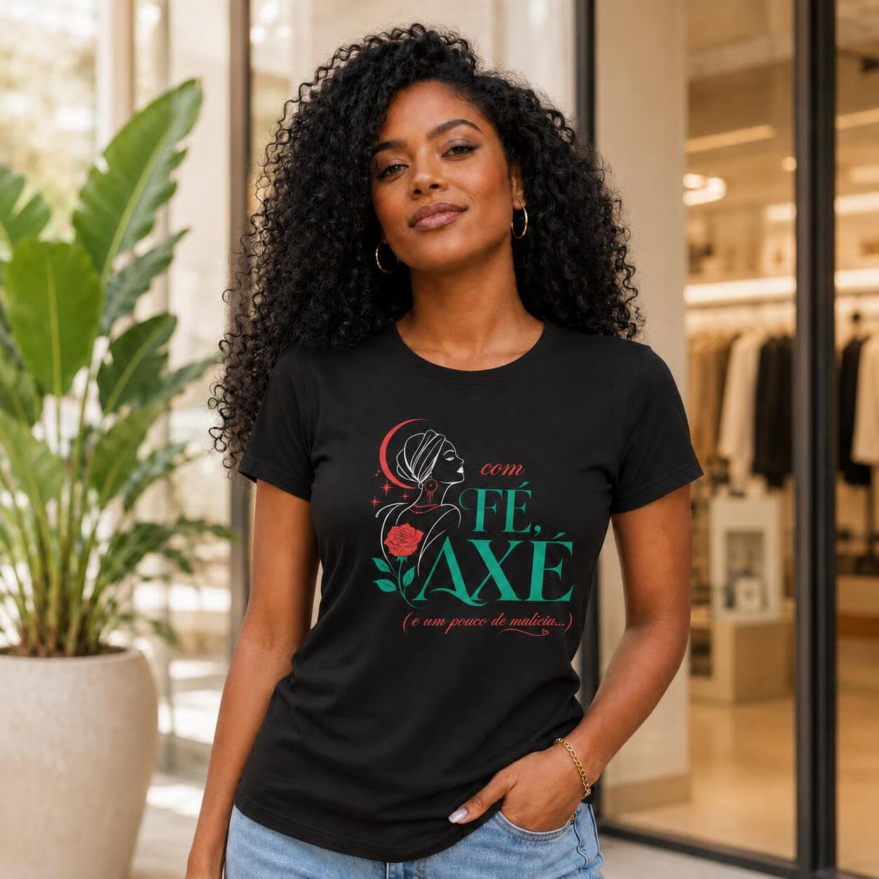 Camiseta: Com Fé, Axé e Um Pouco de Malícia... Camiseta: Com Fé, Axé e Um Pouco de Malícia...