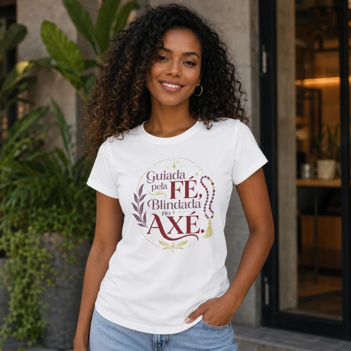 Camiseta: Guiada Pela Fé, Blindada no Axé. Camiseta: Guiada Pela Fé, Blindada no Axé.