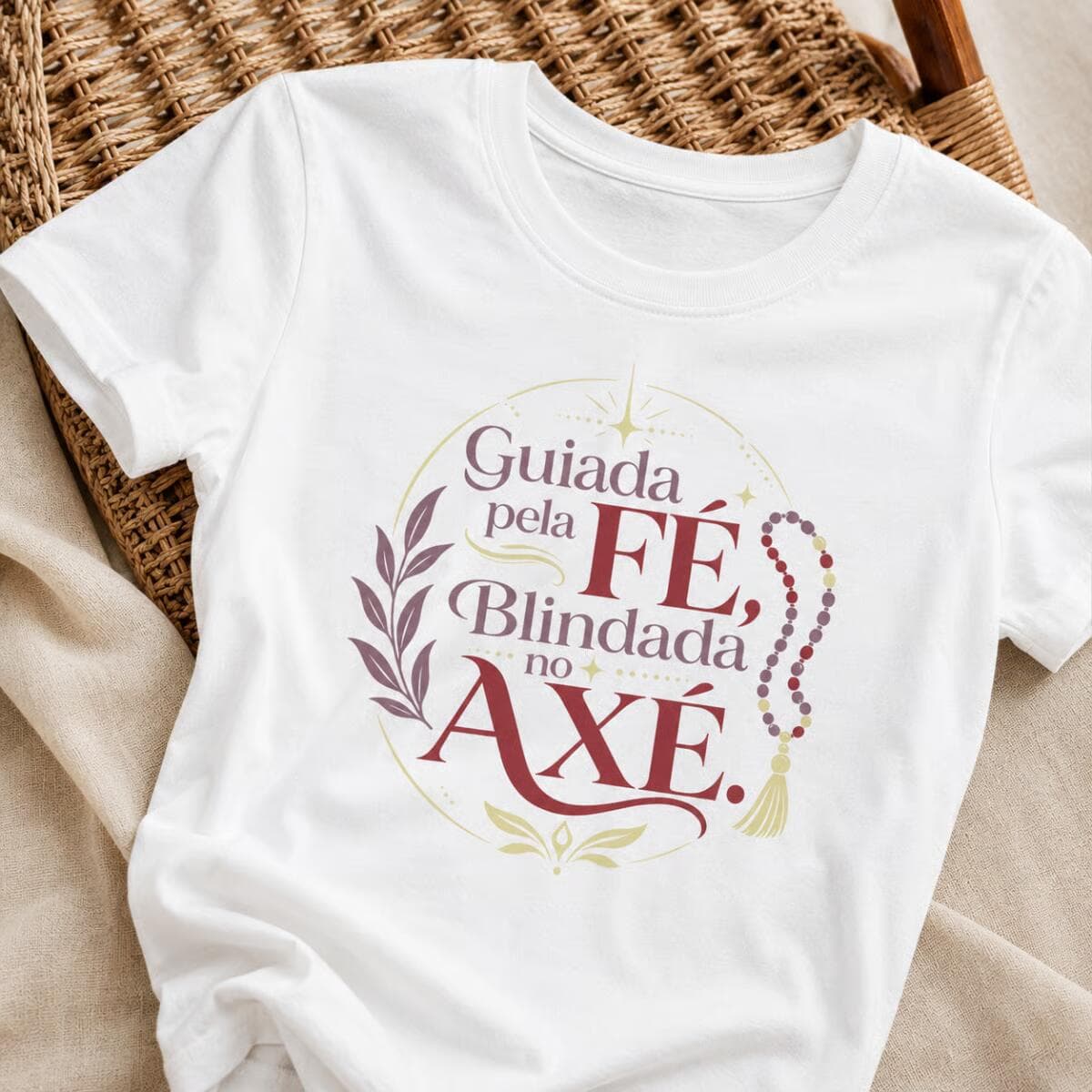 Camiseta: Guiada Pela Fé, Blindada no Axé. Camiseta: Guiada Pela Fé, Blindada no Axé.