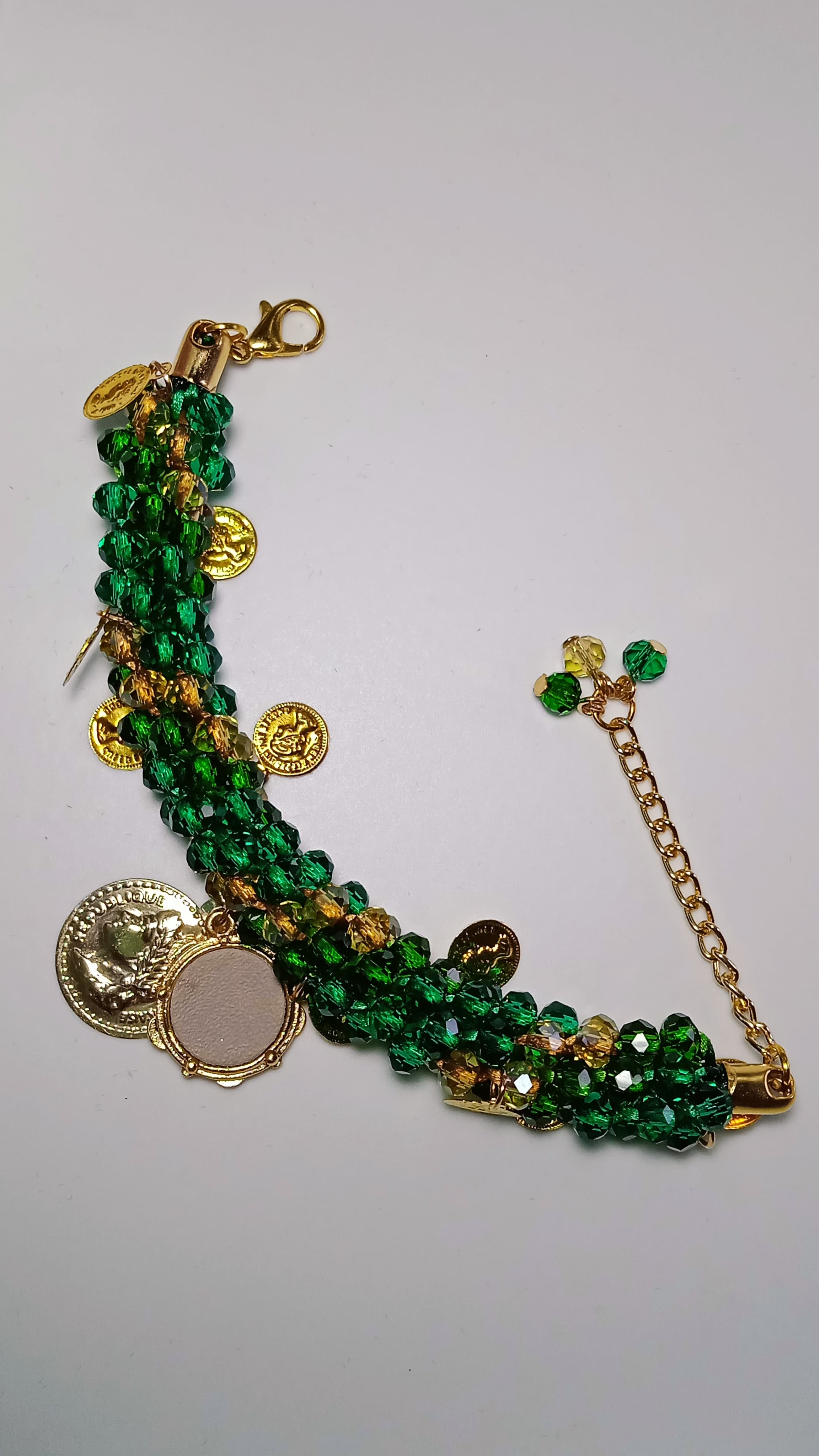 Pulseira e Brinco Flor Cigana Esmeralda Pulseira e Brinco Flor Cigana Esmeralda