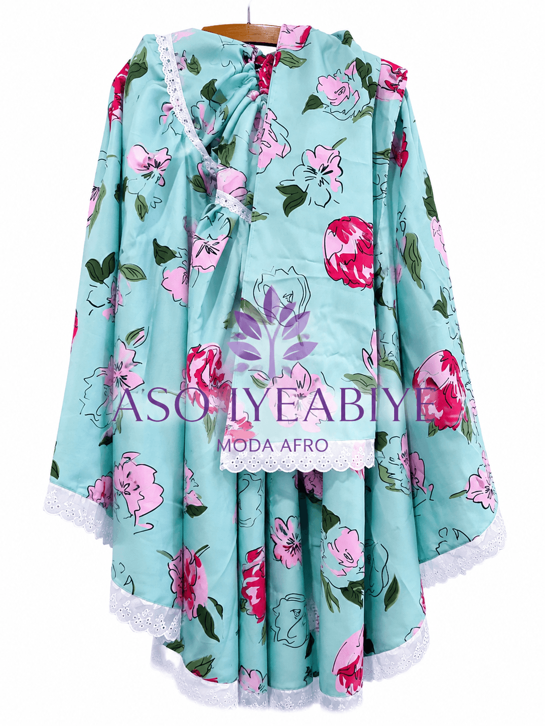 Roupa de candomblé e umbanda. Saia e pano de cabeça. Roupa de candomblé e umbanda. Saia e pano de cabeça.