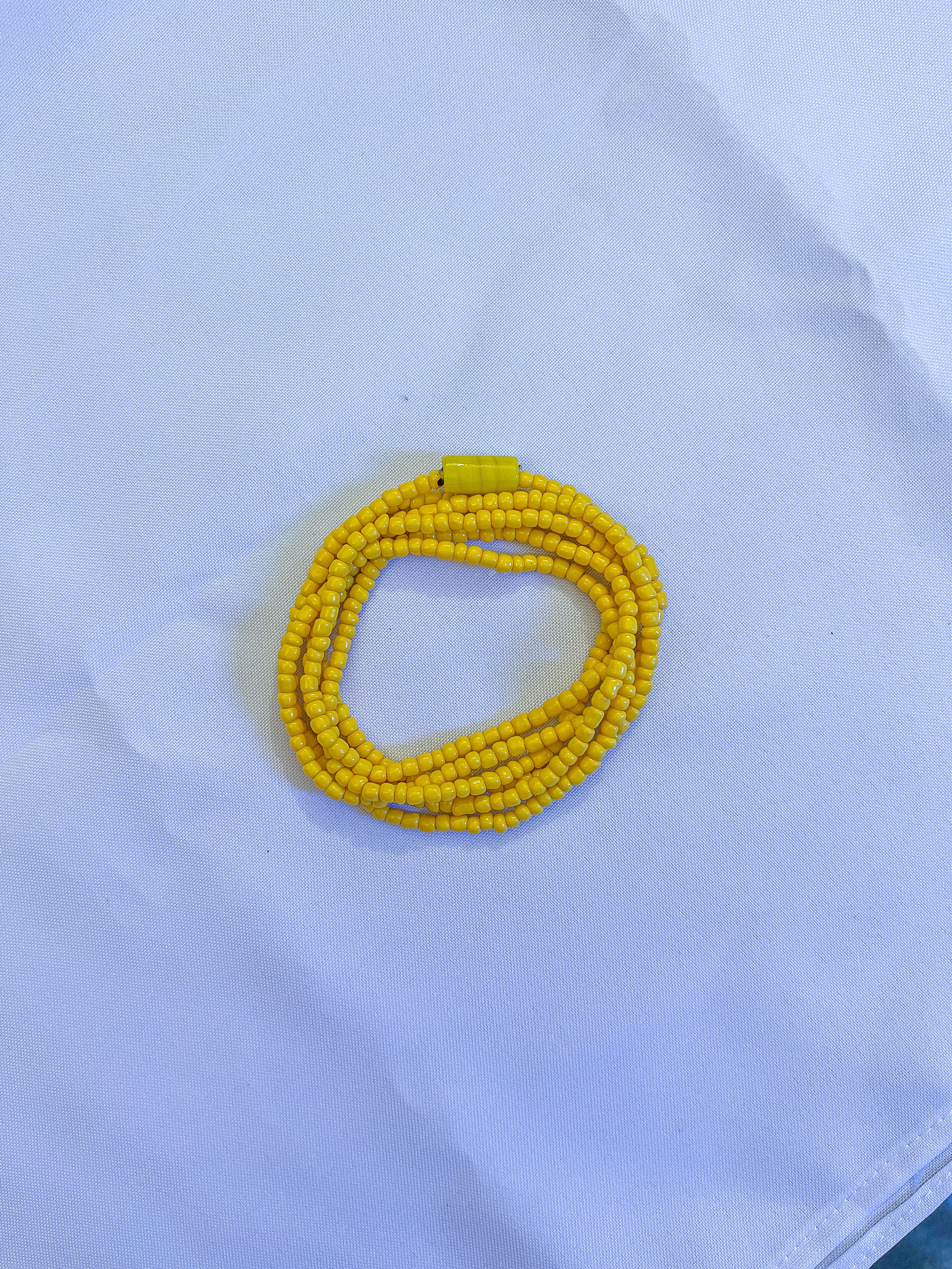 Guia de Oxum Amarela Fio de Contas e Guia de Proteção Orixá Miçanga no Cordonê 65cm Guia de Oxum Amarela Fio de Contas e Guia de Proteção Orixá Miçanga no Cordonê 65cm