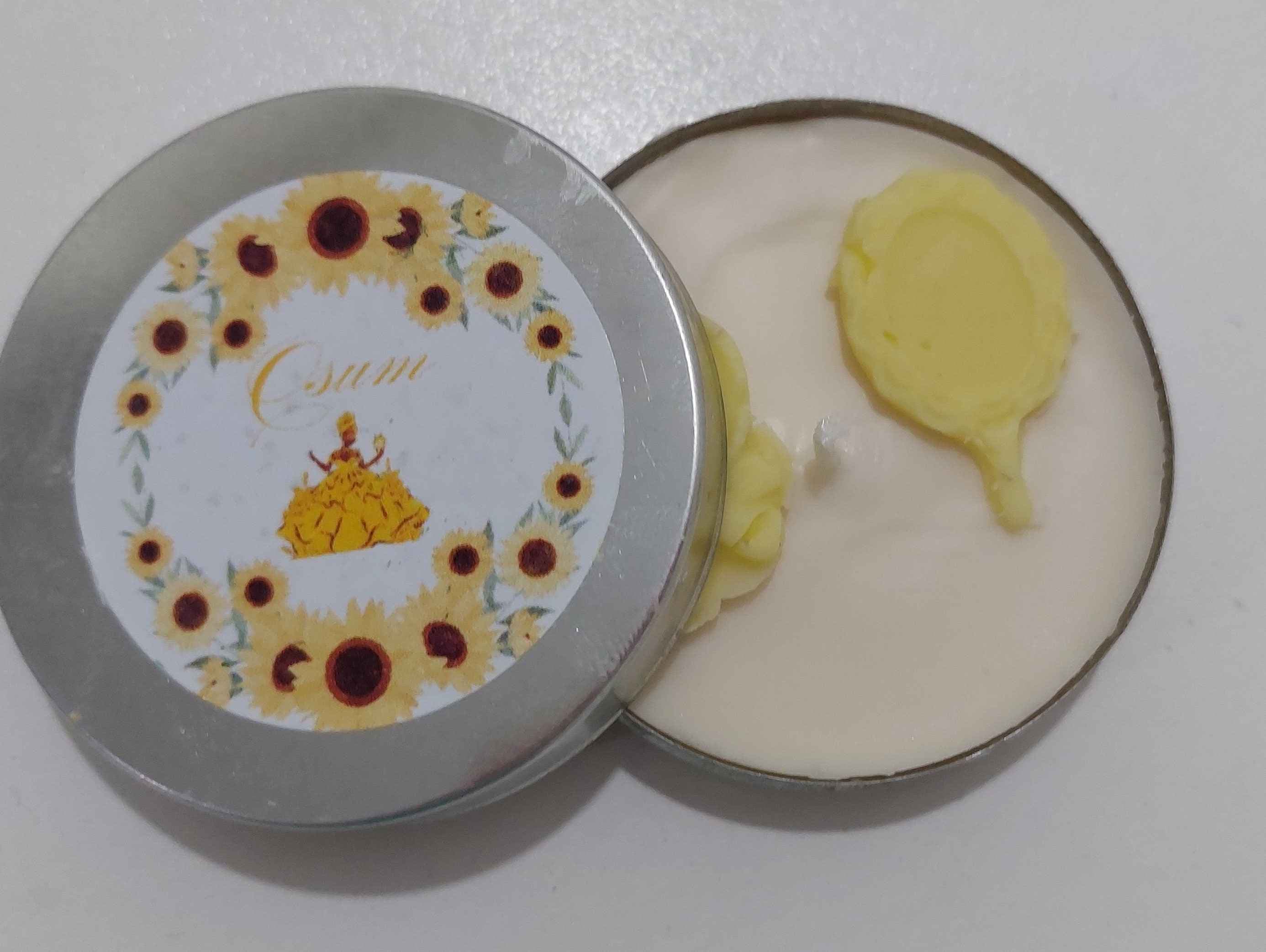 LEMBRANCINHA DE FESTIVIDADE - MINI VELA AROMATIZADA NA LATINHA REDONDA PERSONALIZADA COM TAG - 10 UNIDADES LEMBRANCINHA DE FESTIVIDADE - MINI VELA AROMATIZADA NA LATINHA REDONDA PERSONALIZADA COM TAG - 10 UNIDADES