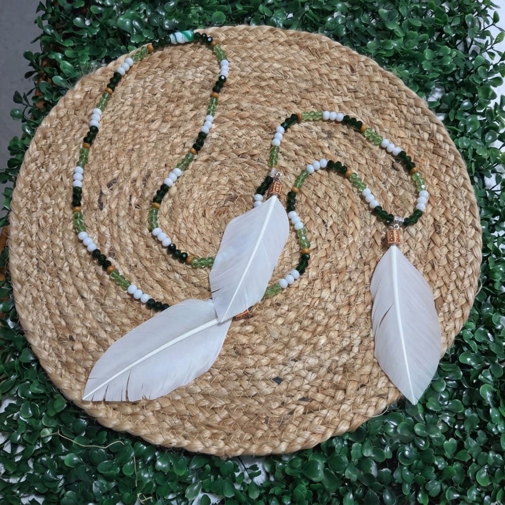 🌿 Guia de Caboclo Cristal Nº 8 | Verde e Branca e entremeio em madeira | Firma de Murano 🌿 Guia de Caboclo Cristal Nº 8 | Verde e Branca e entremeio em madeira | Firma de Murano