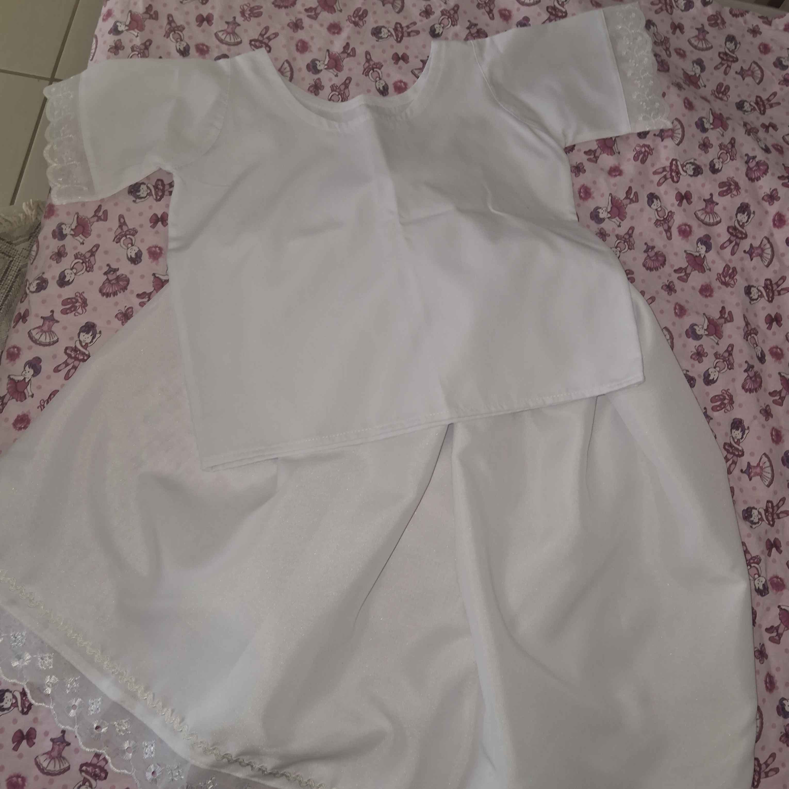 Conjunto infantil Menina 4 peças Saia, P.da costa, Pano de cabeça, camisu/ Umbanda Candomblé Branco Conjunto infantil Menina 4 peças Saia, P.da costa, Pano de cabeça, camisu/ Umbanda Candomblé Branco